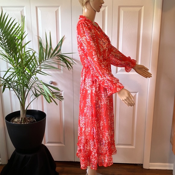 “ 1 XL NWT Red V Neck Floral Midi Dress “ - Picture 5 of 10